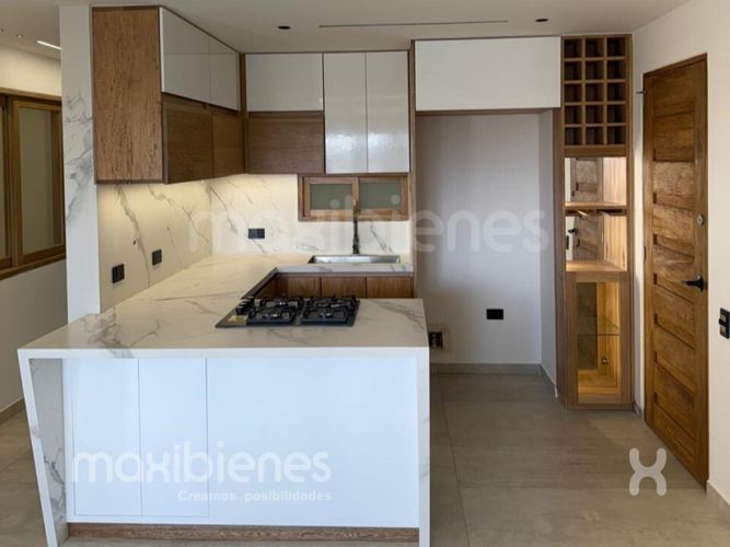 Apartamento de 3 alcobas en venta en El Carmen De Viboral, El Carmen de Viboral, 82 m² · foto 2 de 20