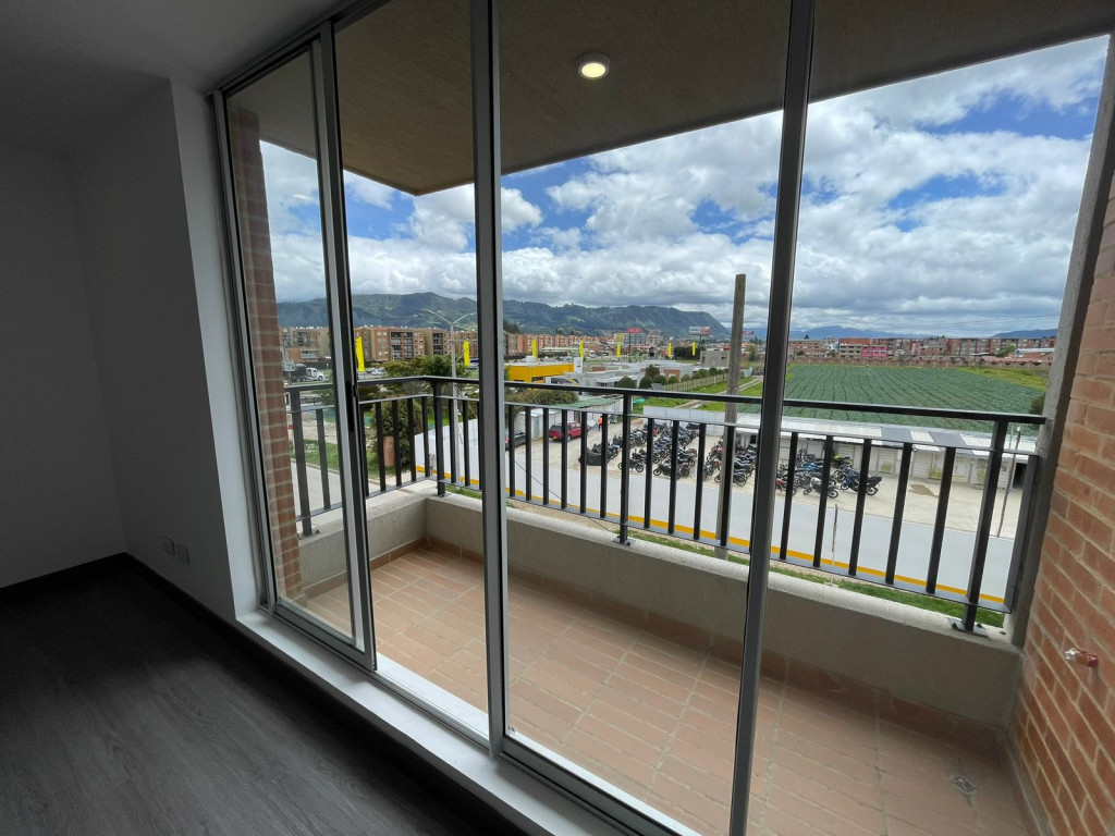 Apartamento en venta en La Estacion, Cajicá · foto 3 de 15