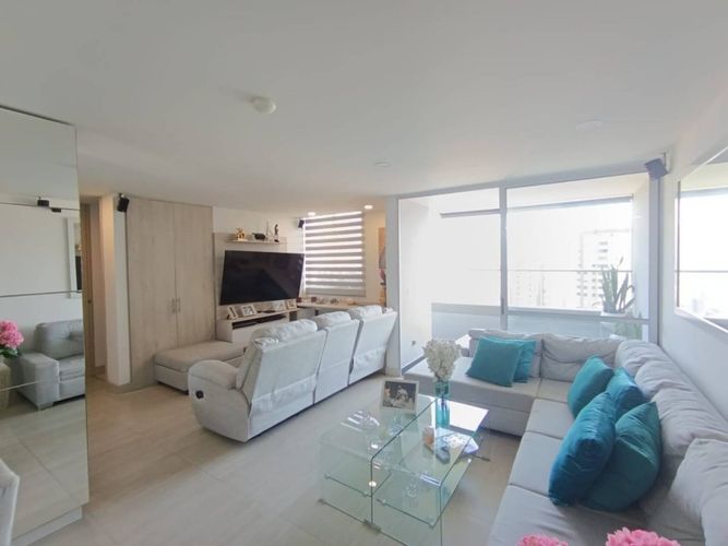 Apartamento de 2 alcobas en venta en Las Lomitas, Sabaneta, 85 m² · foto 3 de 20