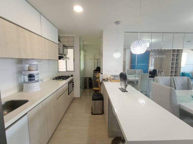 Apartamento de 2 alcobas en venta en Las Lomitas, Sabaneta, 85 m² · foto 9 de 20
