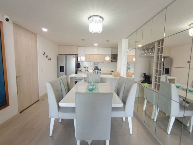 Apartamento de 2 alcobas en venta en Las Lomitas, Sabaneta, 85 m² · foto 12 de 20