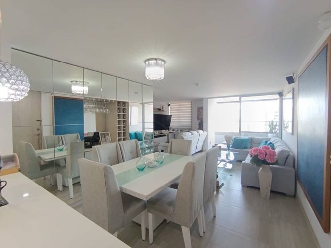 Apartamento de 2 alcobas en venta en Las Lomitas, Sabaneta, 85 m² · foto 13 de 20