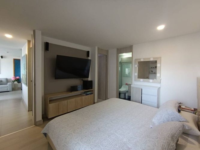 Apartamento de 2 alcobas en venta en Las Lomitas, Sabaneta, 85 m² · foto 16 de 20
