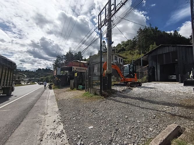 Bodega en arriendo en Guarne, 246 m² · foto 2 de 15