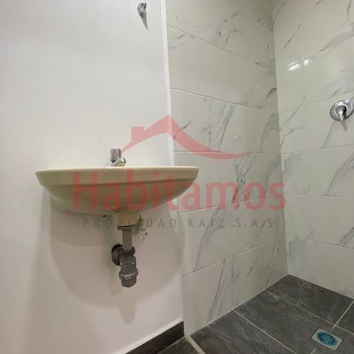 Apartamento de 5 alcobas en venta en Las Acacias, Medellín, 203 m² · foto 15 de 22