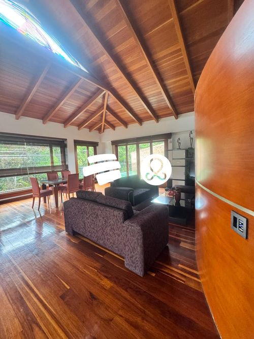 Casa de 6 alcobas en venta en Yerbabuena, Chía, 1977 m² · foto 8 de 24