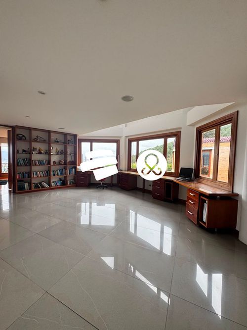 Casa de 6 alcobas en venta en Yerbabuena, Chía, 1977 m² · foto 16 de 24
