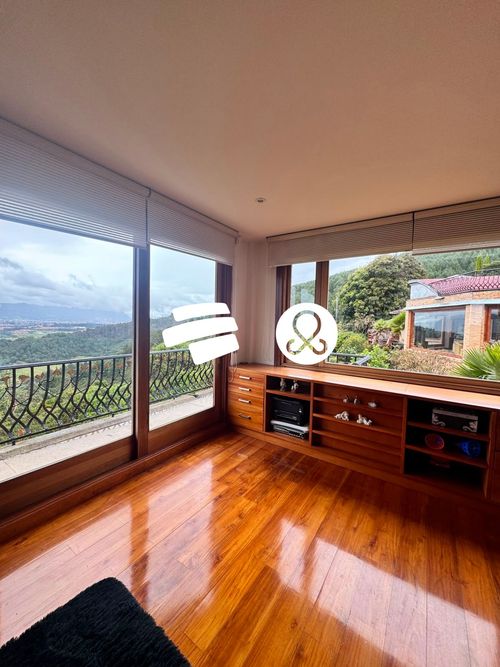 Casa de 6 alcobas en venta en Yerbabuena, Chía, 1977 m² · foto 18 de 24