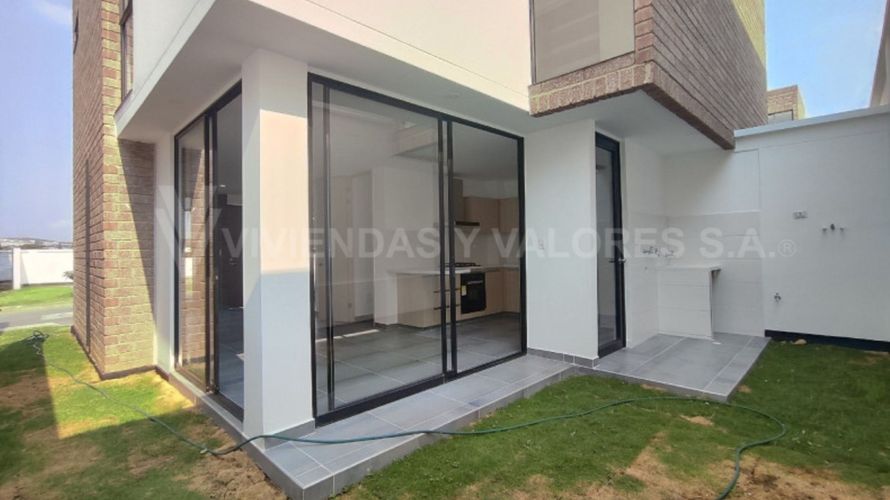 Casa de 3 alcobas en venta en El Palmar, Villa del Rosario, 93 m² · foto 9 de 9