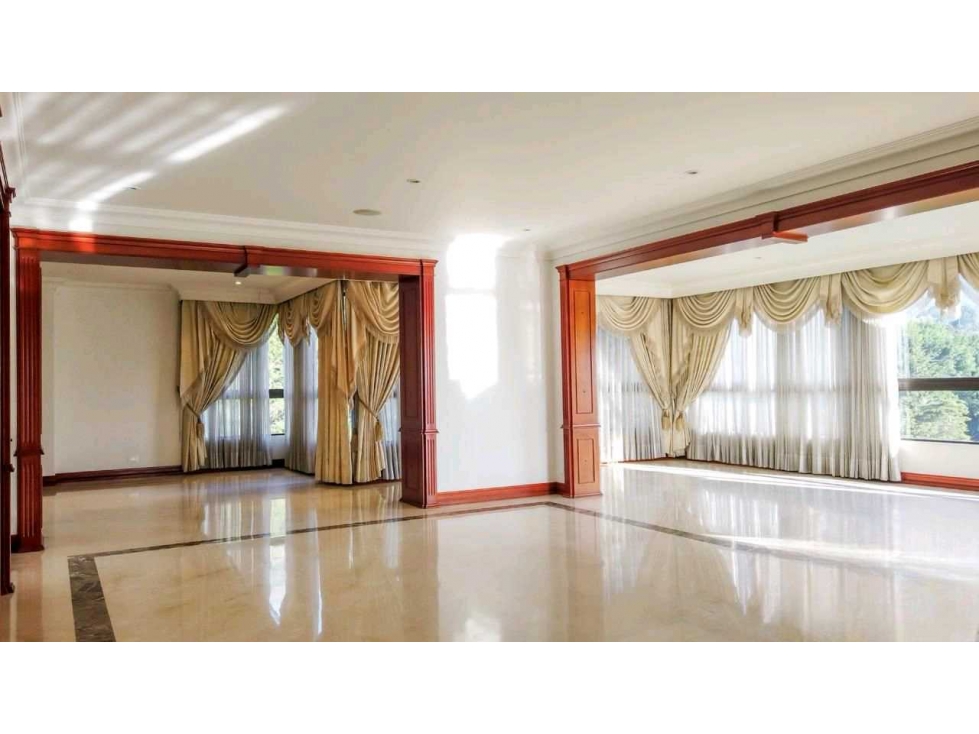 Apartamento en venta en El Poblado, Medellín 5