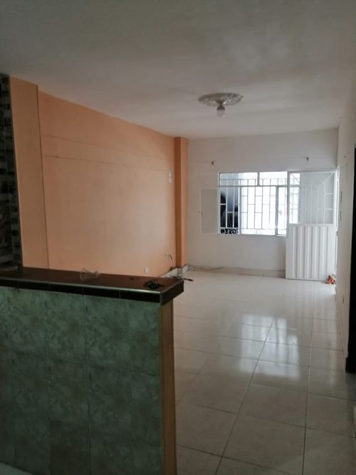Casa de 9 alcobas en venta en Ub. Altamira, Los Patios, 270 m² · foto 2 de 24