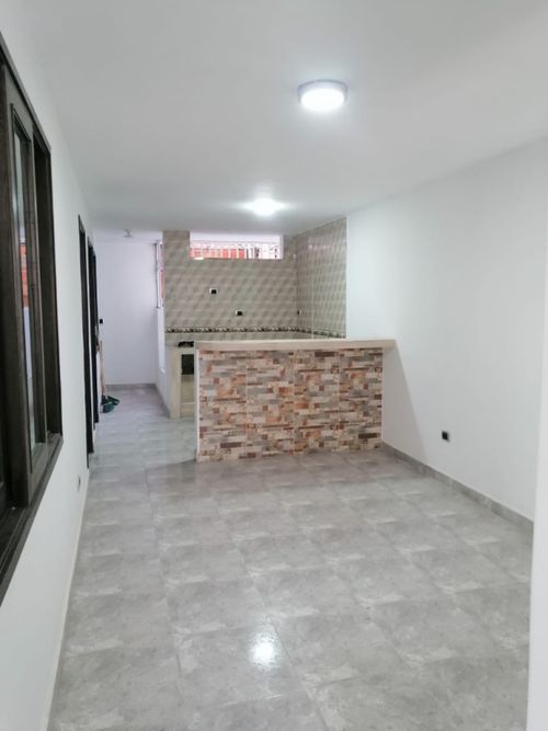 Casa de 9 alcobas en venta en Ub. Altamira, Los Patios, 270 m² · foto 10 de 24