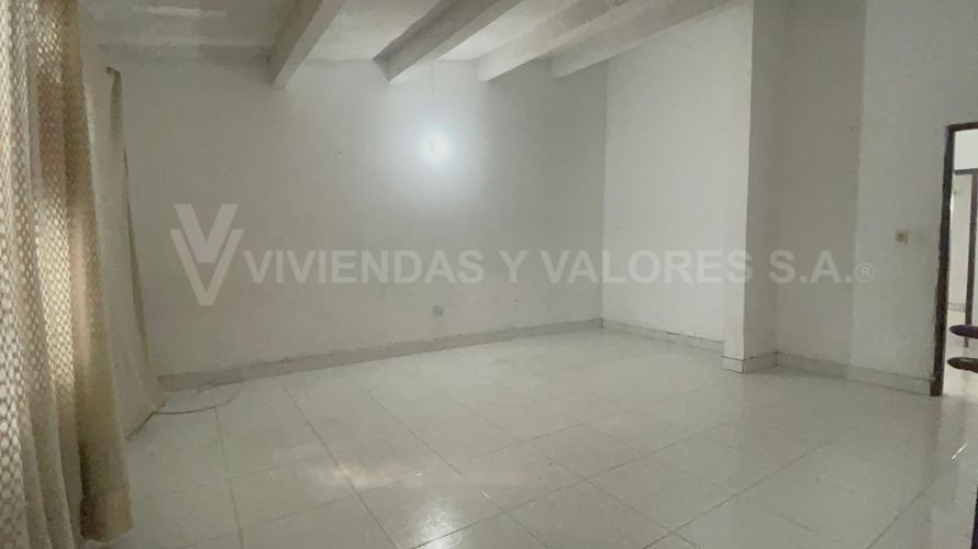 Casa de 6 alcobas en venta en Quinta Oriental, Cúcuta, 284 m² · foto 6 de 15
