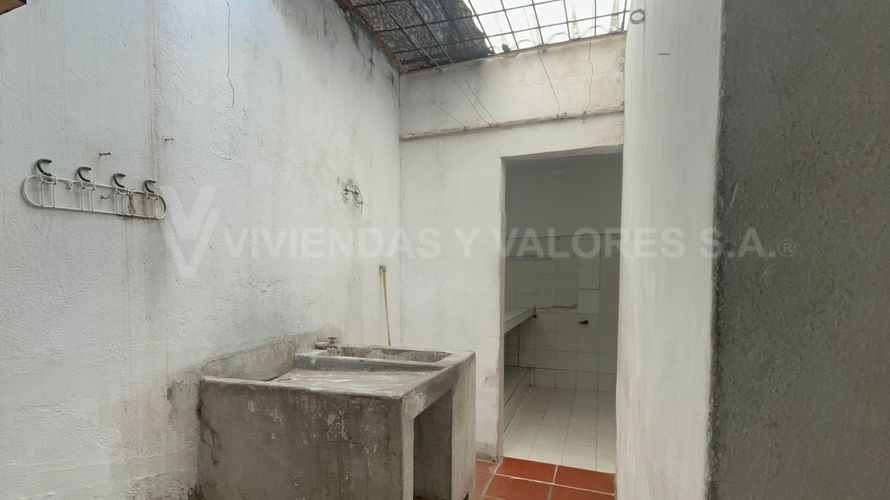 Casa de 6 alcobas en venta en Quinta Oriental, Cúcuta, 284 m² · foto 14 de 15