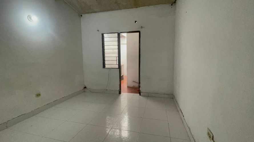 Casa de 6 alcobas en venta en Quinta Oriental, Cúcuta, 284 m² · foto 7 de 15