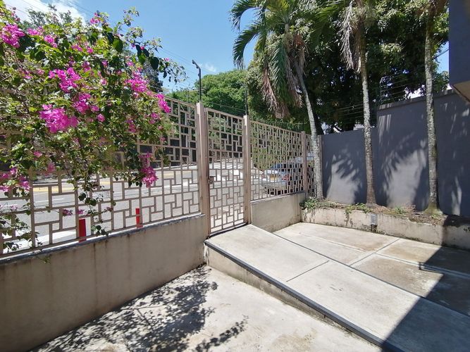 Casa de 2 alcobas en venta en San Antonio, Cali, 500 m² · foto 2 de 24