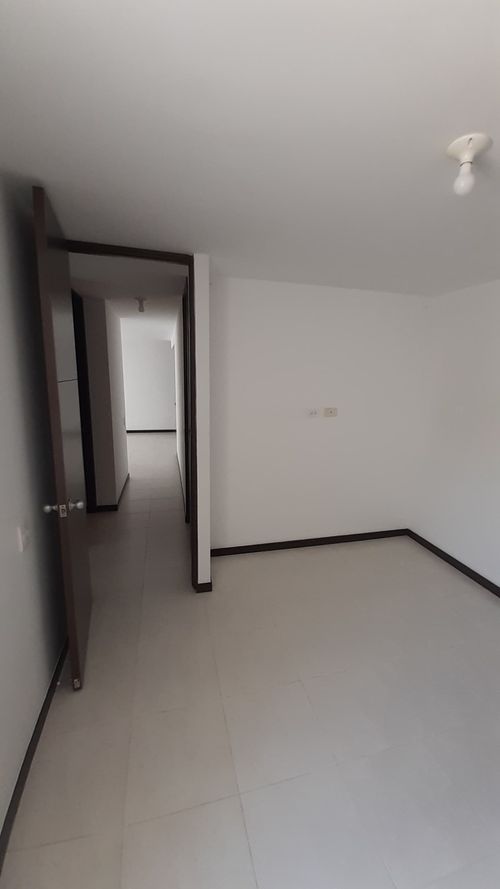 Apartamento de 3 alcobas en venta en Valle Del Lili, Cali, 70 m² · foto 6 de 8