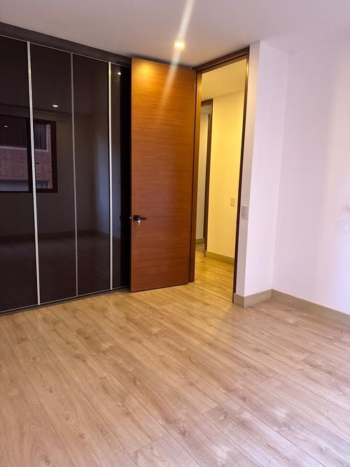 Apartamento de 3 alcobas en venta en Chapinero, Bogotá, 169 m² · foto 11 de 13
