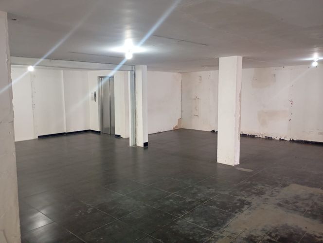 Edificio en venta en Versalles, Cali, 1100 m² · foto 3 de 21