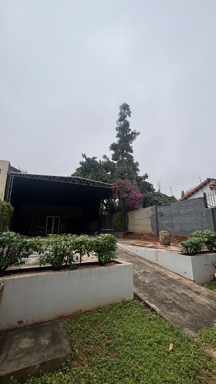 Local comercial en alquiler en Villa Morra, Asunción — foto 2