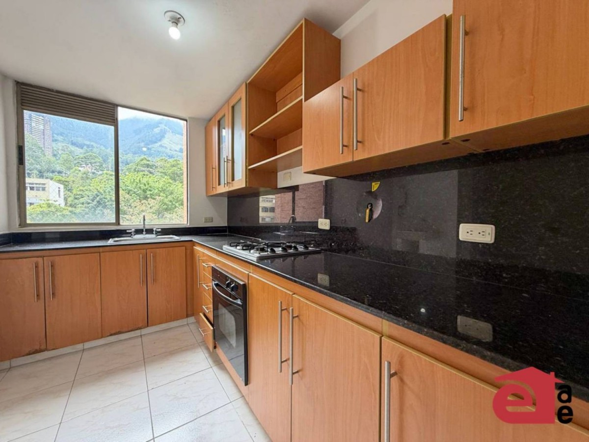 Apartamento en venta en El Poblado, Medellín 3