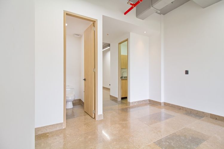 Oficina en arriendo en Las Palmas, Envigado, 65 m² · foto 4 de 10