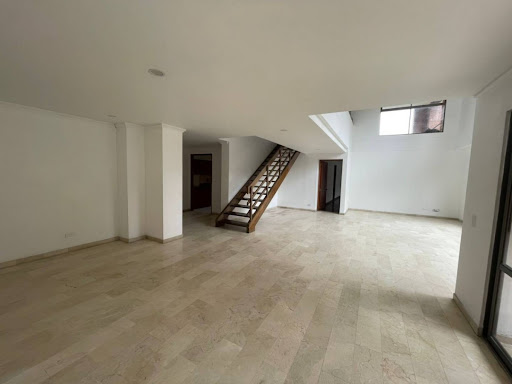 Apartamento en arriendo en El Tesoro, Medellín · foto 5 de 24