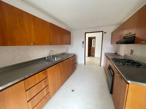 Apartamento en arriendo en El Tesoro, Medellín · foto 11 de 24