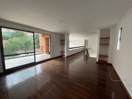 Apartamento en arriendo en El Tesoro, Medellín · foto 18 de 24
