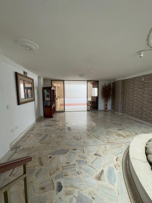 Casa de 4 alcobas en venta en Altos De Guadalupe, Cali, 171 m² · foto 3 de 15