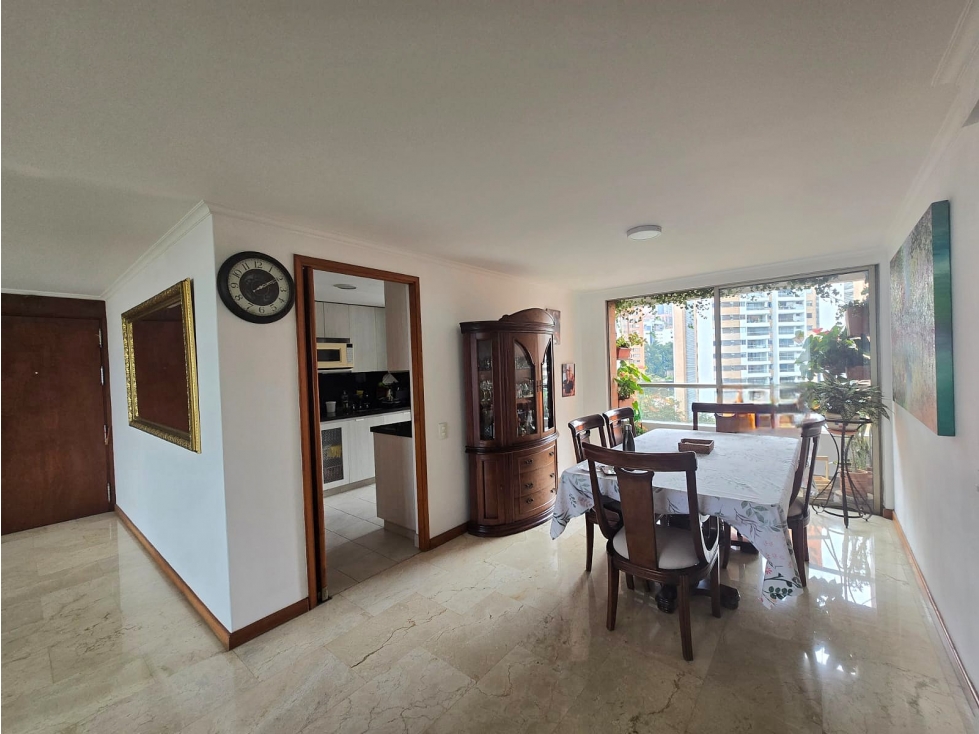 Apartamento en venta en El Poblado, Medellín 4