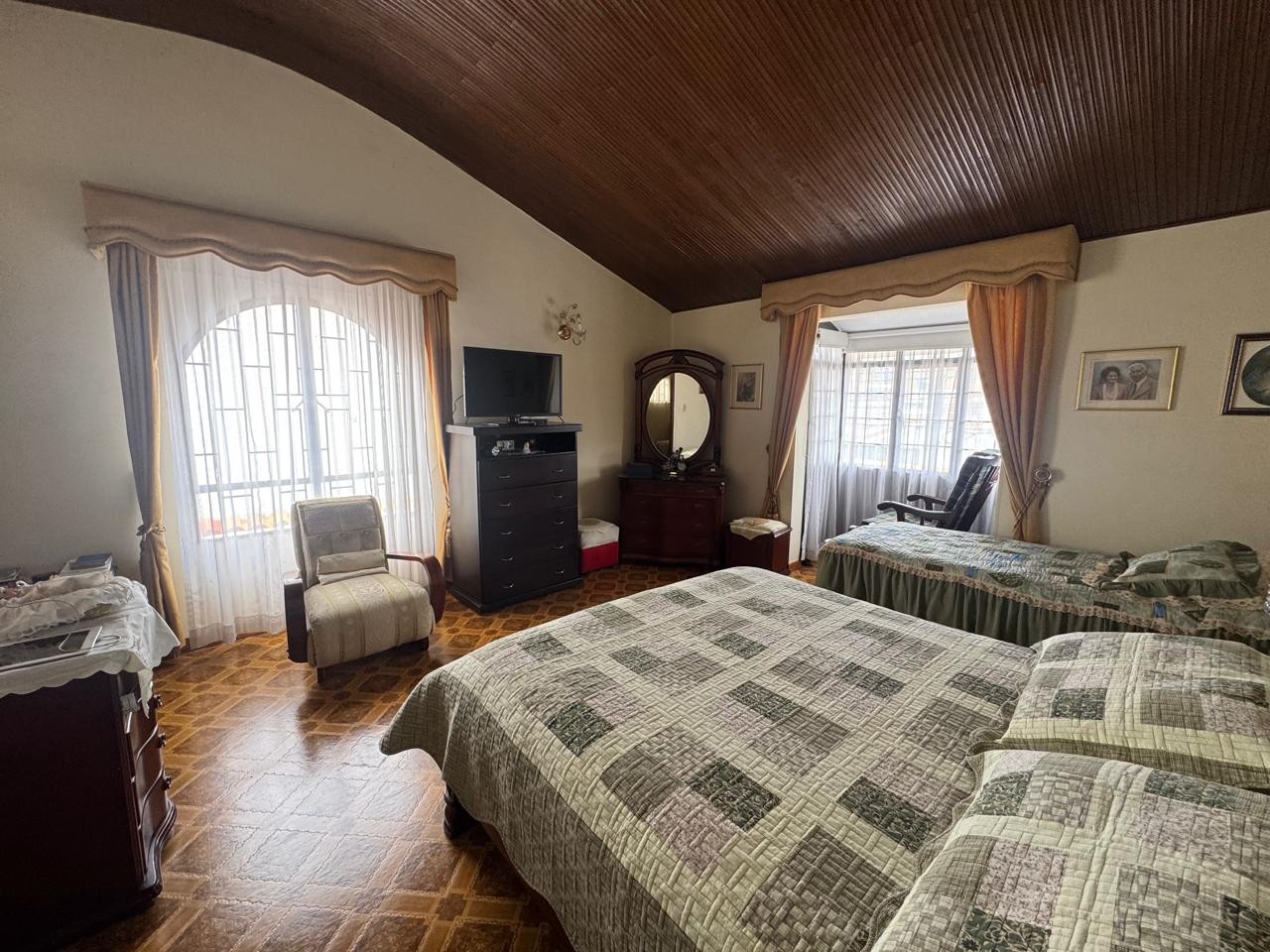 Casa en venta en Las Villas, Bogotá · foto 10 de 17