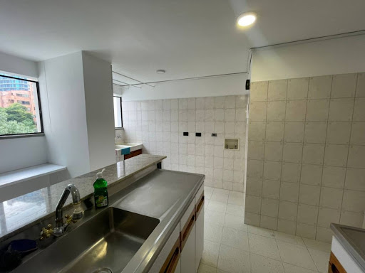 Apartamento en arriendo en Castropol, Medellín · foto 6 de 20