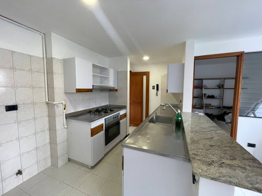 Apartamento en arriendo en Castropol, Medellín · foto 8 de 20