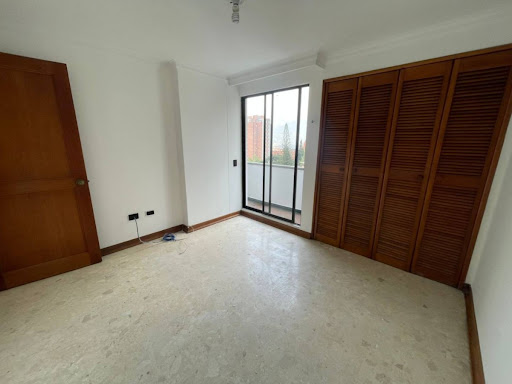 Apartamento en arriendo en Castropol, Medellín · foto 13 de 20