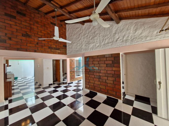 Casa de 3 alcobas en venta en Ub. Los Guaduales, Girardot, 94 m² · foto 3 de 21