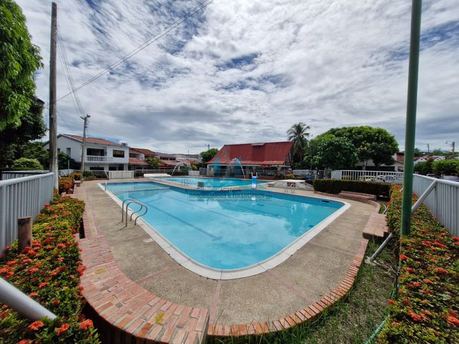 Casa de 3 alcobas en venta en Ub. Los Guaduales, Girardot, 94 m² · foto 18 de 21