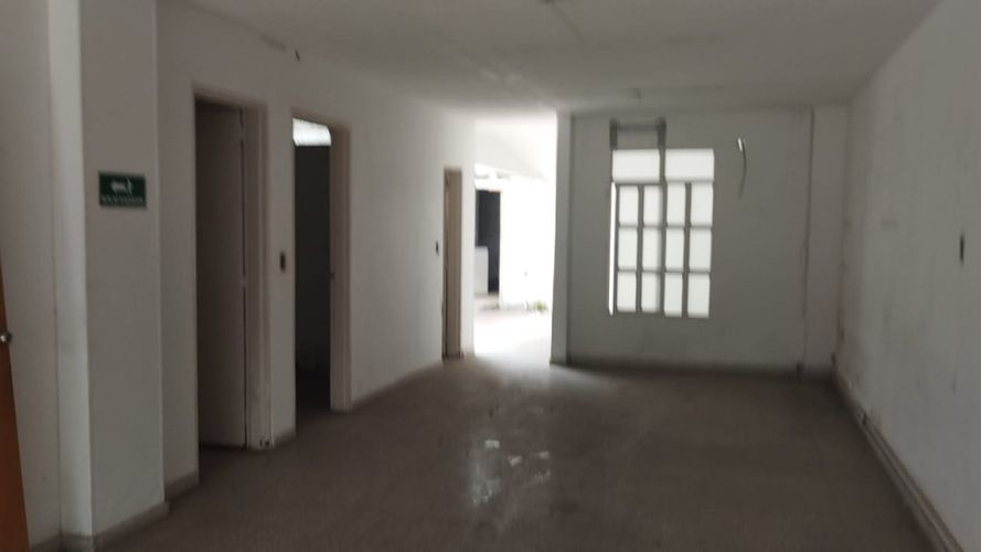 Edificio en venta en San Vicente, Cali, 1837 m² · foto 11 de 12