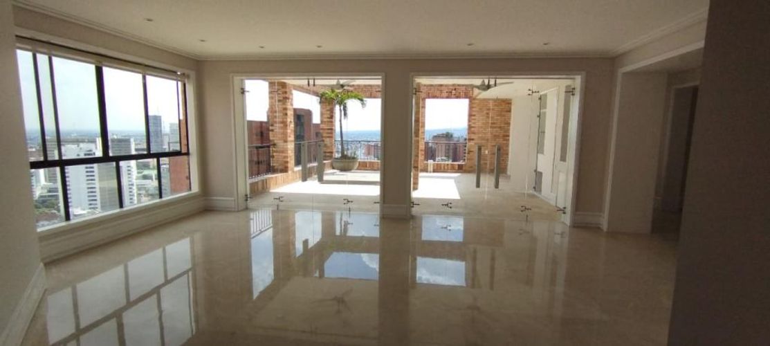 Apartamento en venta en Juanambu, Cali · foto 7 de 22
