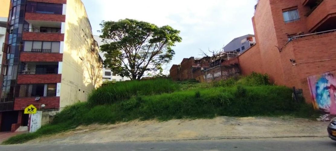 Lote en venta en La Arboleda, Cali, 1058 m² · foto 2 de 3