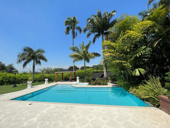 Casa de 4 alcobas en venta en Pance, Cali, 981 m² · foto 2 de 21