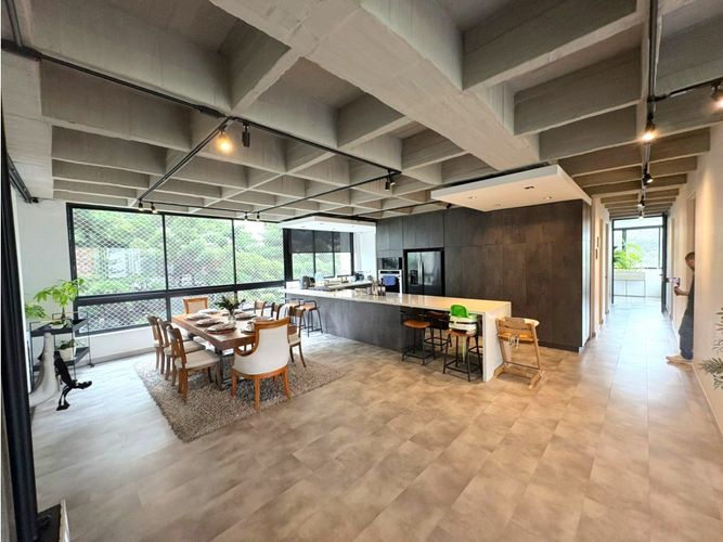 Apartamento de 3 alcobas en venta en El Diamante No. 2, Medellín, 230 m² · foto 6 de 24