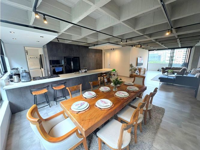 Apartamento de 3 alcobas en venta en El Diamante No. 2, Medellín, 230 m² · foto 7 de 24