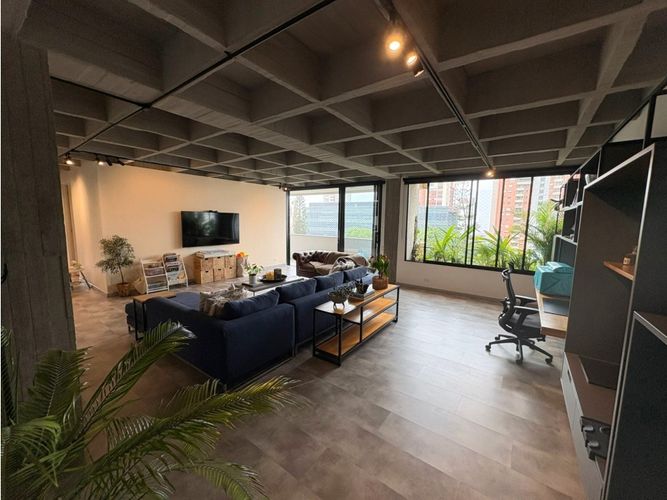 Apartamento de 3 alcobas en venta en El Diamante No. 2, Medellín, 230 m² · foto 8 de 24
