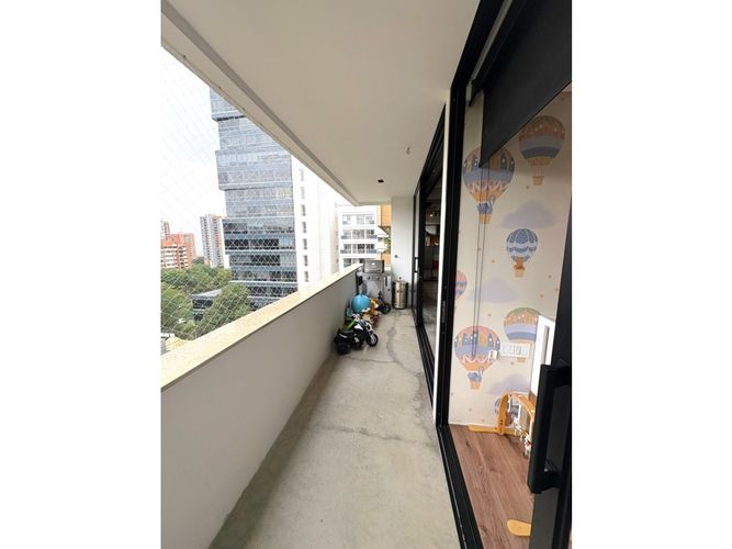 Apartamento de 3 alcobas en venta en El Diamante No. 2, Medellín, 230 m² · foto 11 de 24