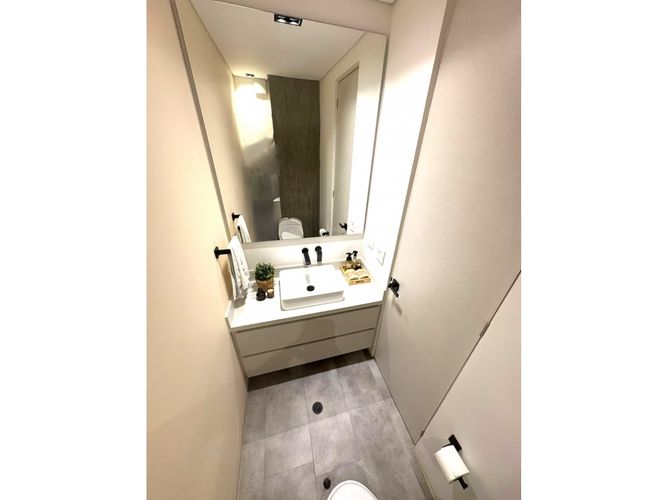 Apartamento de 3 alcobas en venta en El Diamante No. 2, Medellín, 230 m² · foto 13 de 24