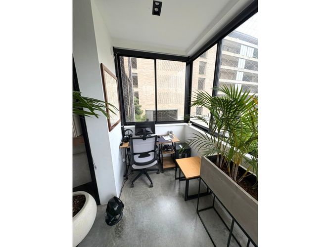 Apartamento de 3 alcobas en venta en El Diamante No. 2, Medellín, 230 m² · foto 16 de 24