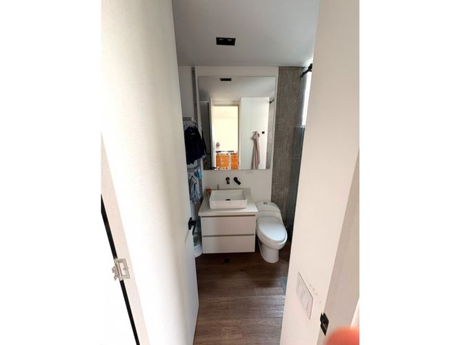 Apartamento de 3 alcobas en venta en El Diamante No. 2, Medellín, 230 m² · foto 23 de 24