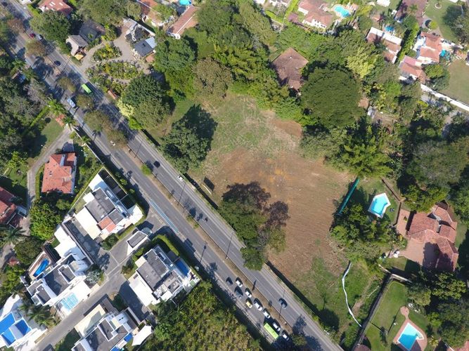 Lote en venta en Pance, Cali, 7000 m² · foto 2 de 7