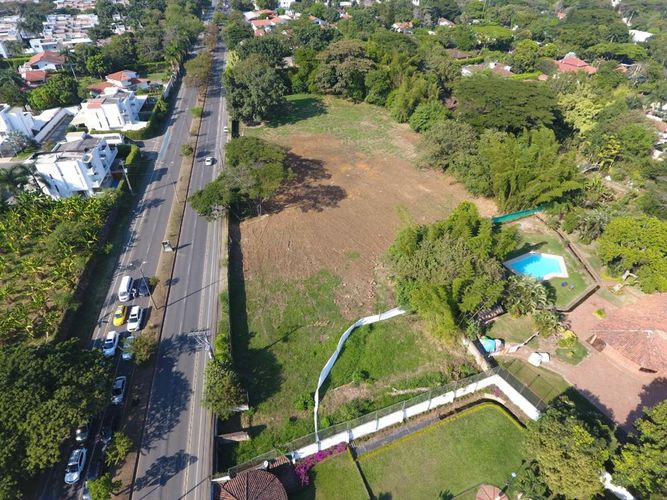 Lote en venta en Pance, Cali, 7000 m² · foto 3 de 7